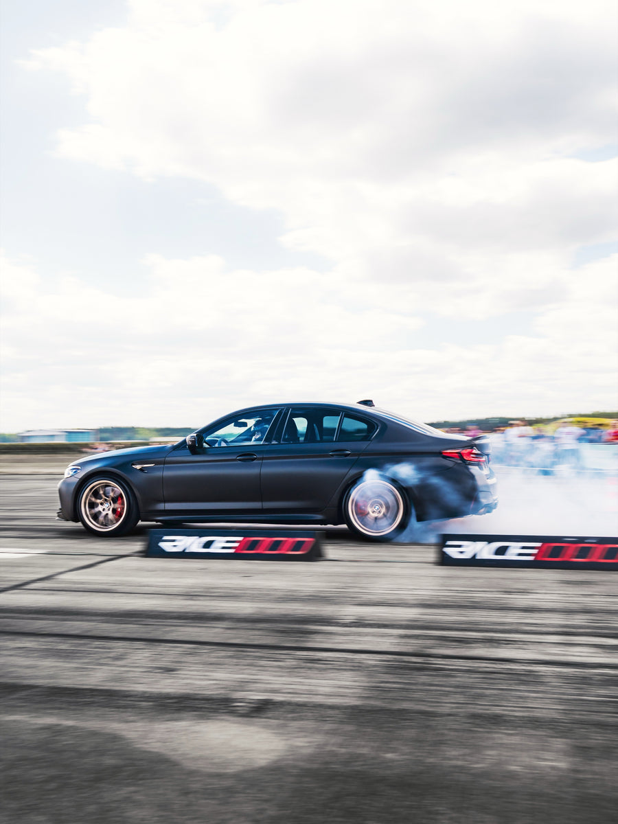 BMW im Drift beim RACE1000
